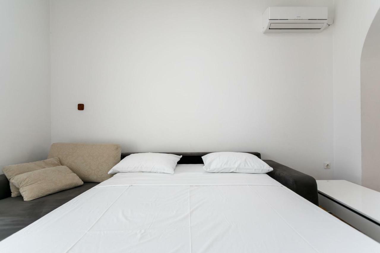 Apartments Mate Balote 54 Кърк Екстериор снимка