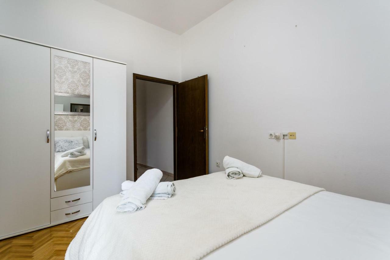 Apartments Mate Balote 54 Кърк Екстериор снимка